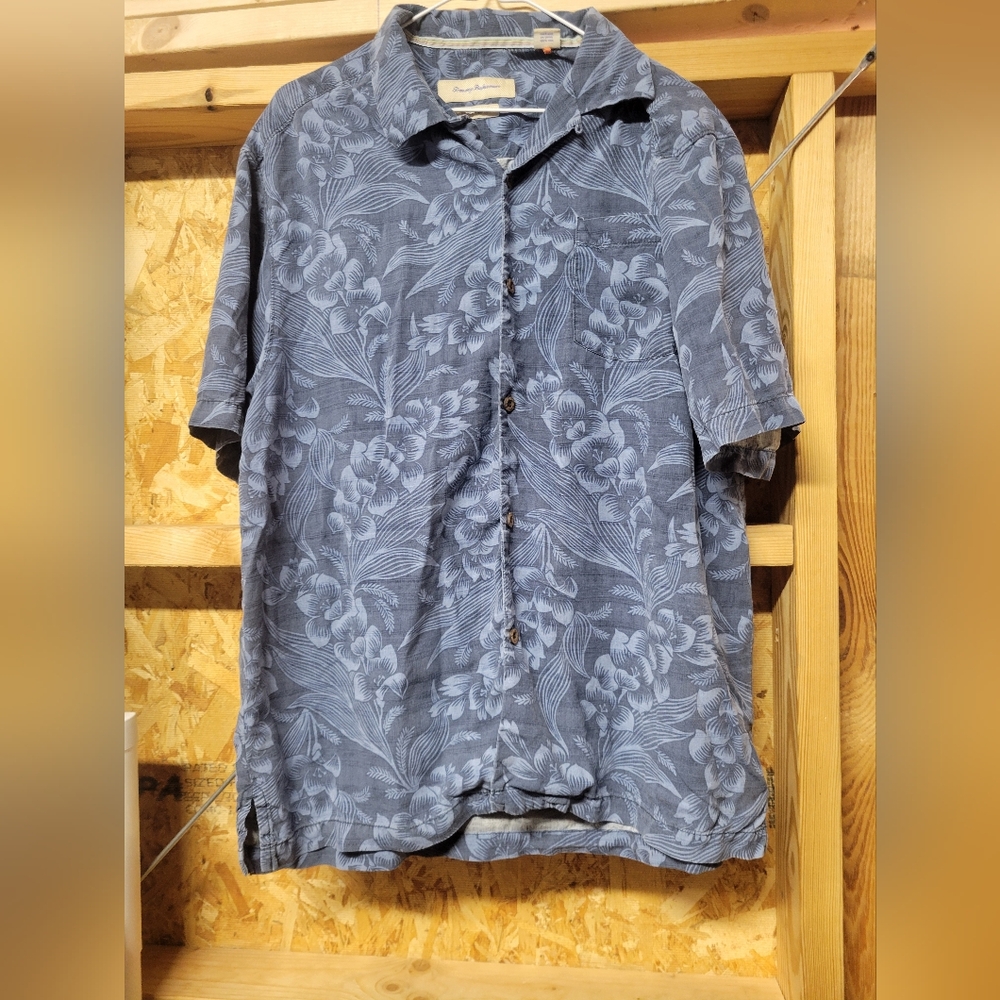 Tommy Bahama Blue Floral Short Sleeve Button Down Silk Shirt Size Large‎